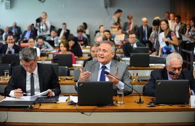 Para Renan, derrota do governo em comissão mostra que reformas dividem o País