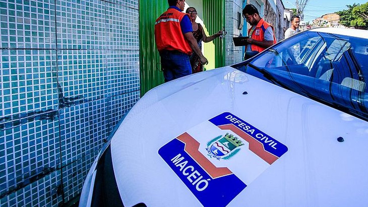 Bairros vizinhos aos que foram afundados são alvos de vistoria pela Defesa Civil