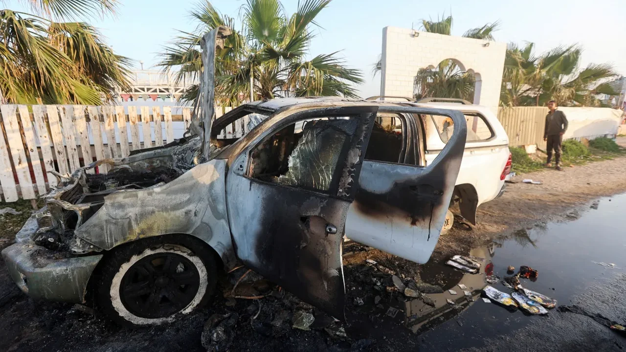 Israel ataca carros de ajuda humanitária e causa a morte de 4 pessoas