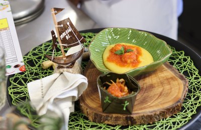 Alunos e educadores destacam trabalho de merendeira premiada em concurso estadual