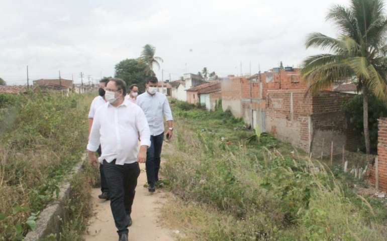 Luciano anuncia anel viário e criação de APA em Arapiraca