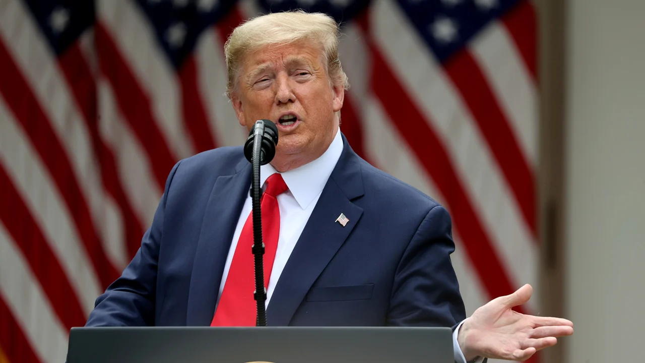 Trump diz que vai comprar um carro da Tesla nesta terça para mostrar que apoia Musk