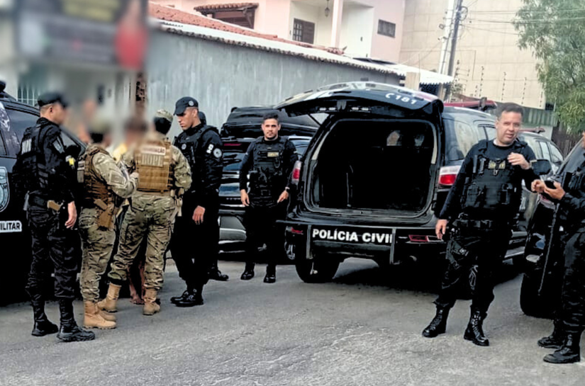Homem invade comércio, tenta fugir pelos telhados e é contido pela polícia em Maceió