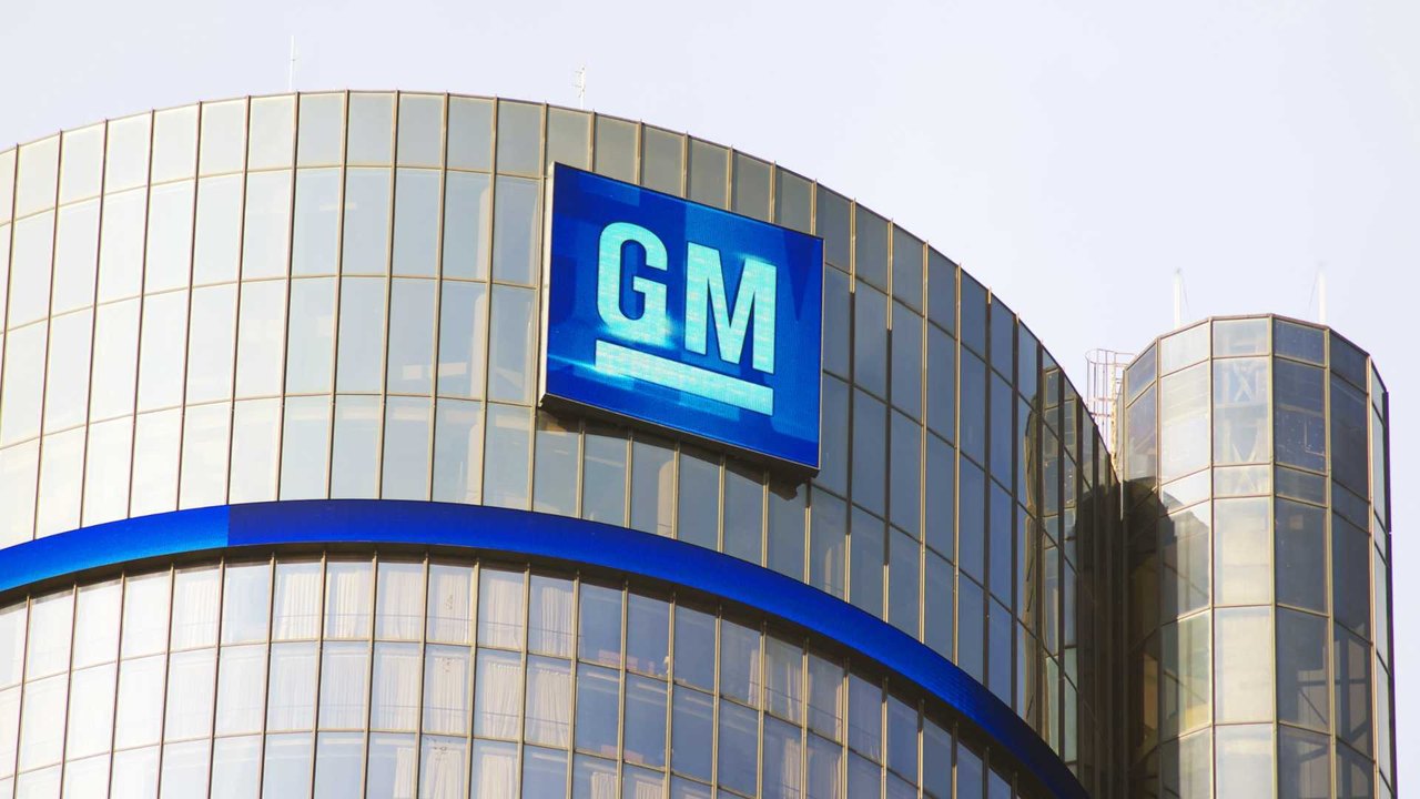 GM demite centenas em Detroit, no mais recente movimento de corte de custos