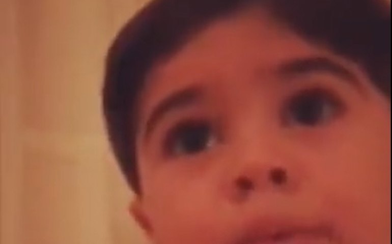 Juliana Paes comemora aniversário de 10 anos do filho Antonio com vídeo fofo: 'Vai querer me esganar'