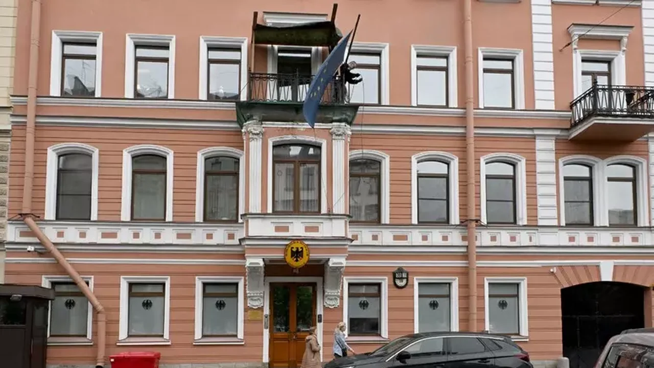 Rússia determina fechamento de Consulado da Alemanha em São Petersburgo