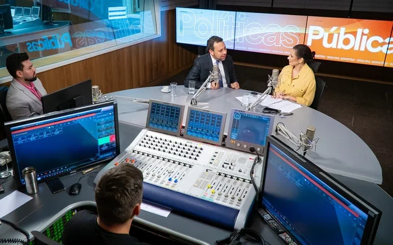 “Esse projeto vai garantir trabalho digno para os motoristas”, diz Boulos sobre regulação de aplicativos de entrega