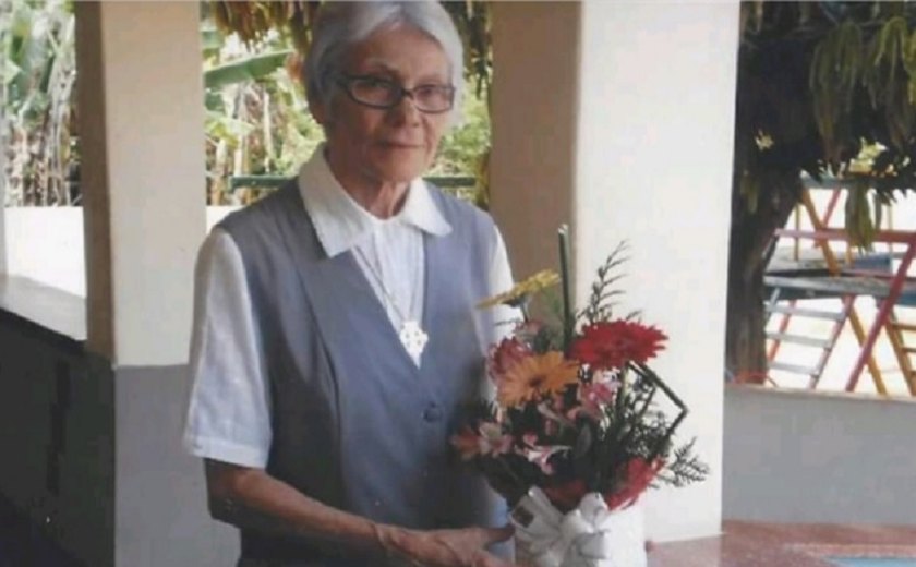 VÍDEO &#8211; Palmeira de luto: Morre educadora irmã Josefa Ferro