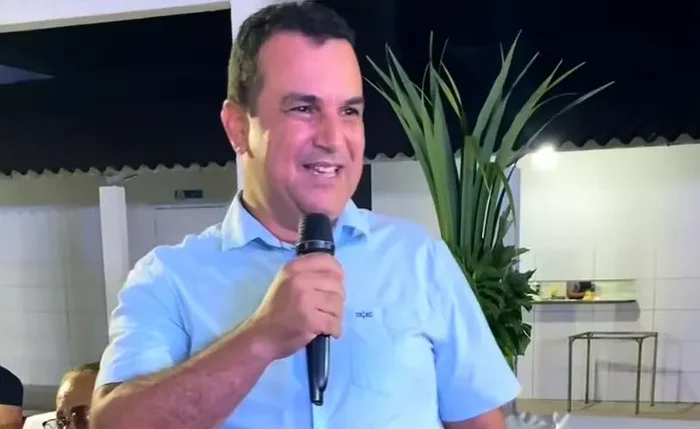 Allan de Jesus comunicou o reajuste salarial por meio de vídeo nas redes sociais Allan de Jesus comunicou o reajuste salarial por meio de vídeo nas redes sociais