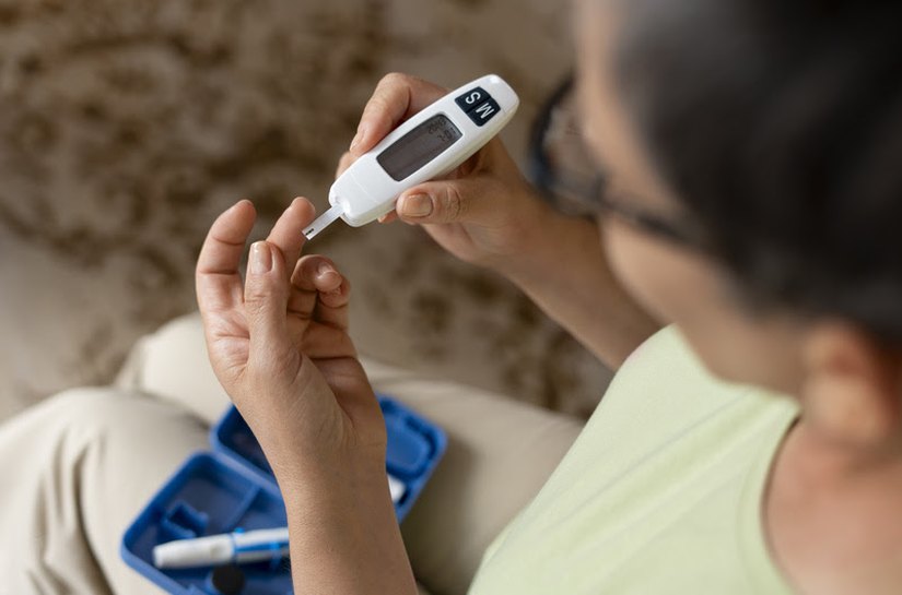 Pacientes com diabetes têm mais chances de desenvolver doenças da retina, alerta especialista