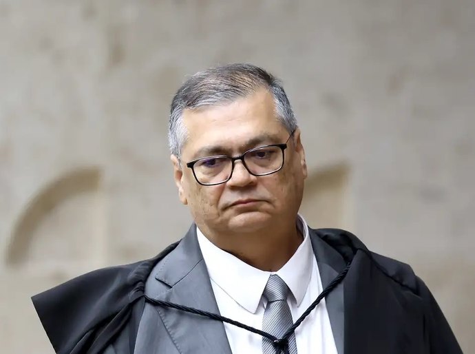 Dino proíbe emendas para entidades ligadas a parentes de parlamentares