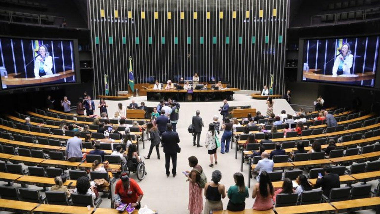Câmara aprova fim da prescrição para condenados foragidos