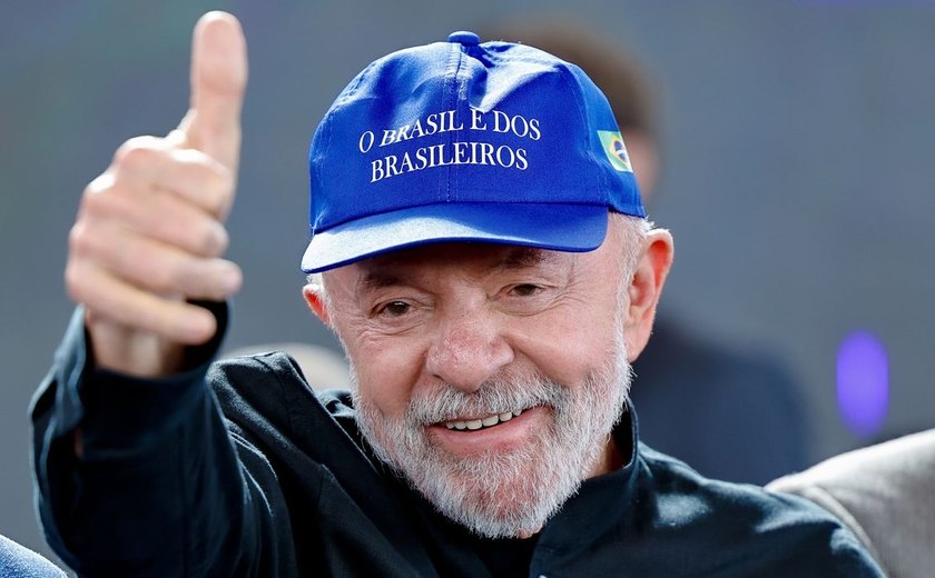 Lula viaja ao Chile e participa de reunião sobre defesa da democracia