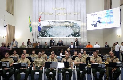 Dia do Exército é celebrado no plenário do Poder Legislativo
