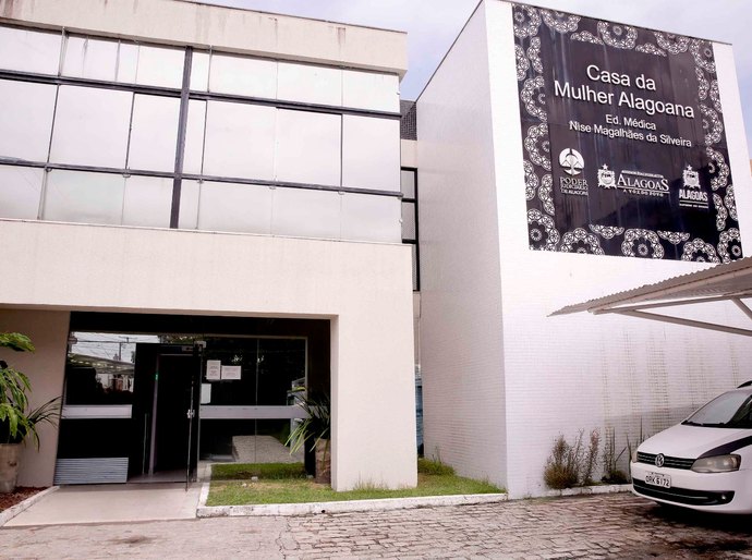 Casa da Mulher Alagoana promoverá oficina de produção de currículos para vítimas de violência doméstica