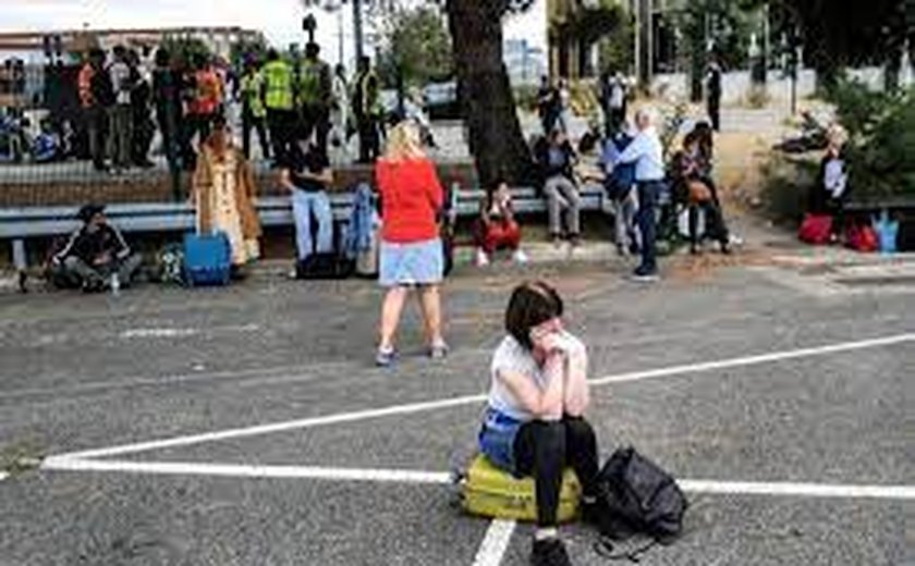 Aeroportos da França são fechados após alertas de segurança; ameaças eram falsas