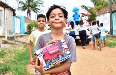Programa Viver Melhor arrecada brinquedos para fazer a alegria de crianças de Arapiraca