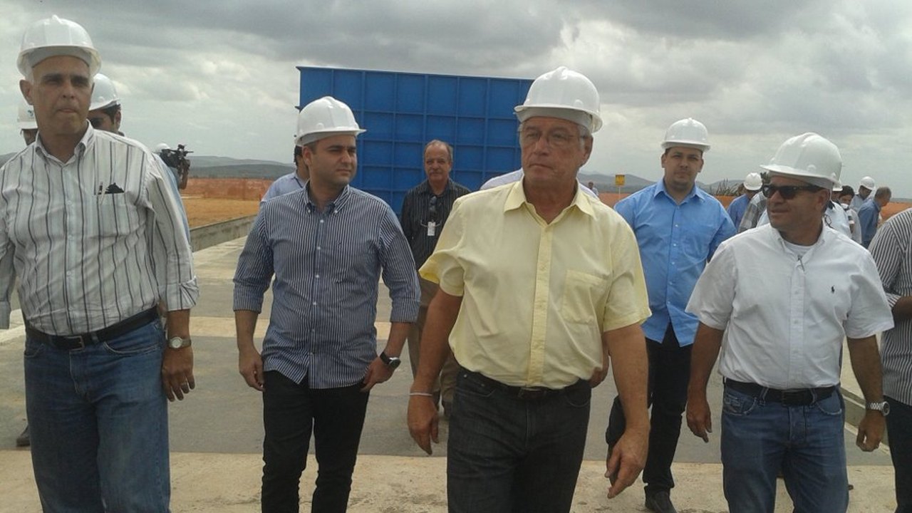 Adutora vai melhorar qualidade de vida de 400 mil alagoanos
