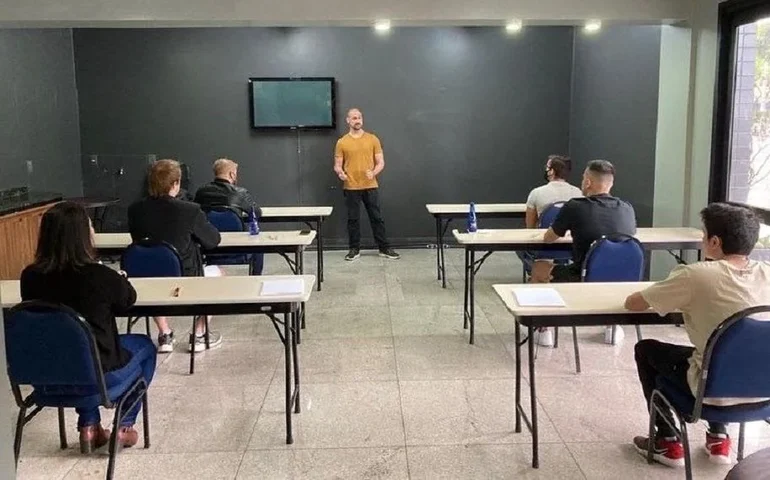 Entidade global promove testes coletivos para identificar superdotados em 12 cidades brasileiras neste mês