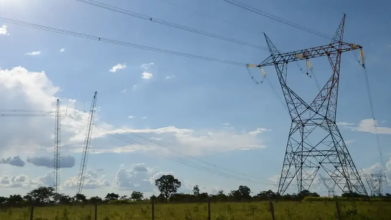 Relatório de MP do setor elétrico resgata benefícios para usinas a gás e carvão que impactam a conta de luz