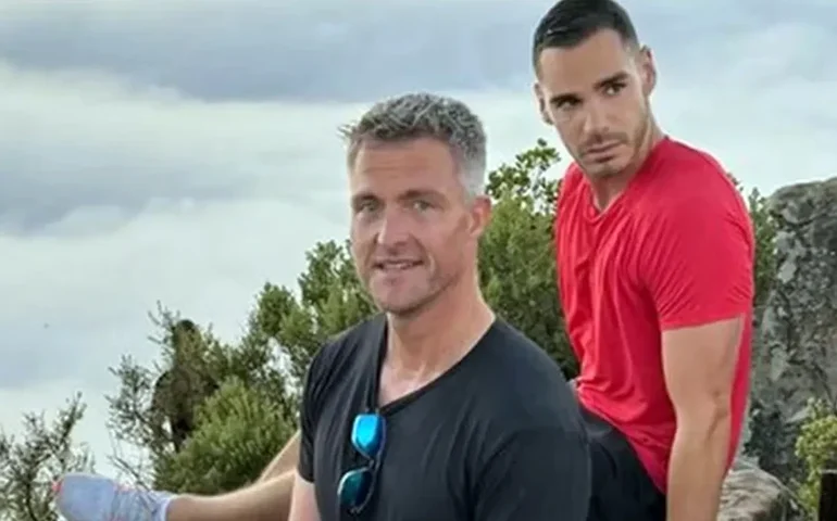 Ex-mulher de Ralf Schumacher critica ex-piloto, que se assumiu gay: 'me senti usada'