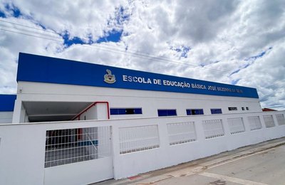 Prefeita Ziane Costa avança com modernização das escolas em Delmiro Gouveia