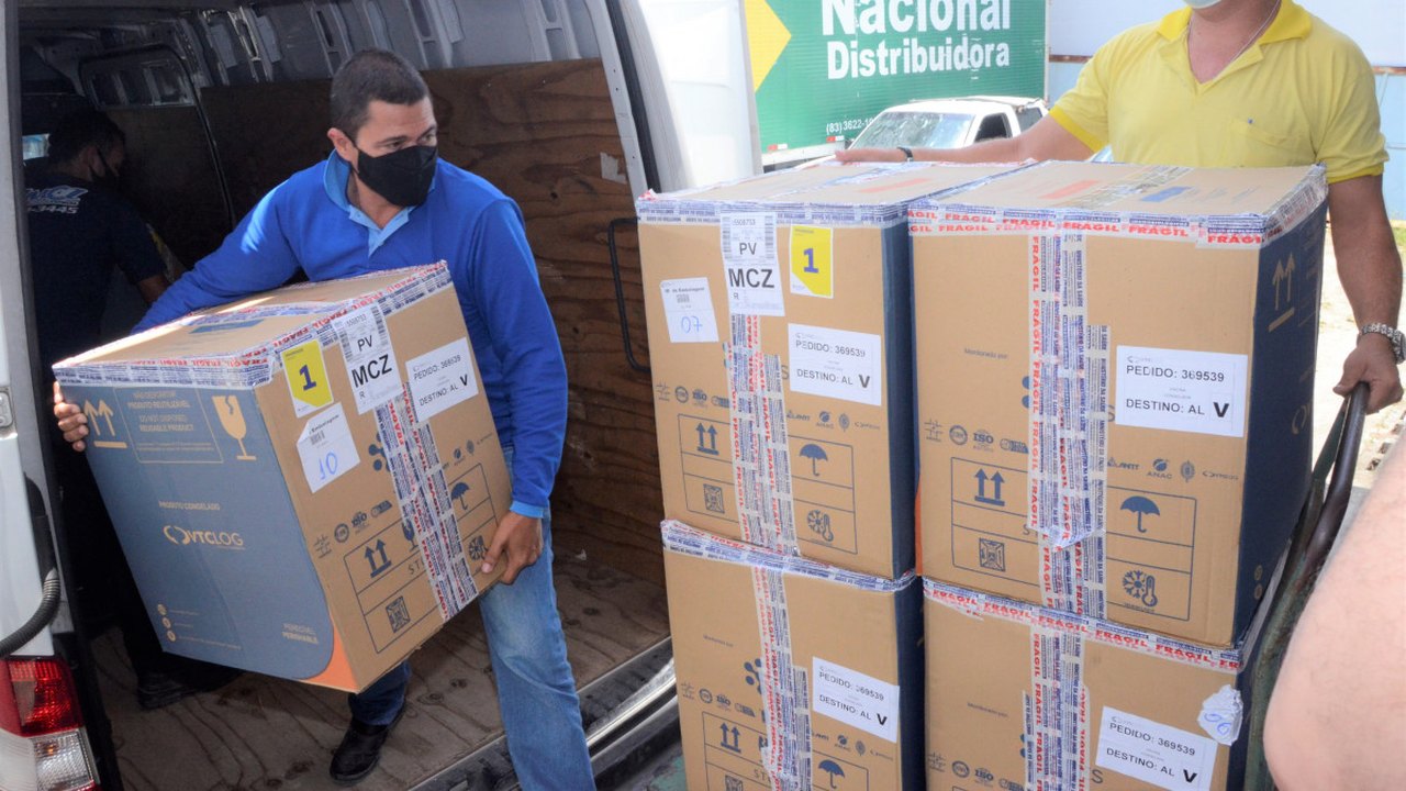 Alagoas recebe mais 81.900 doses de vacinas contra a Covid-19 nesta quarta (3)