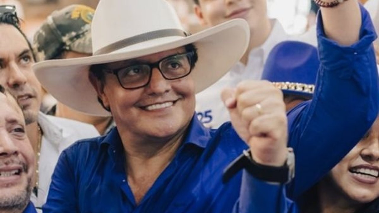 Equador mantém 1º turno de eleição em 20/8, com estado de exceção após assassinato de candidato