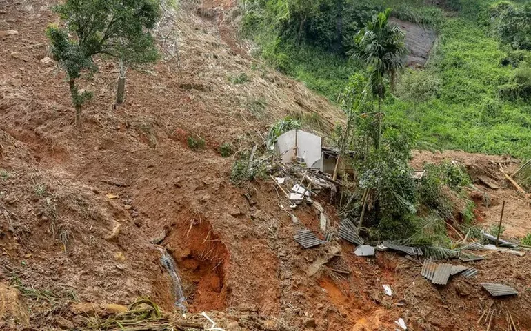 Número de mortos em inundações na Indonésia ultrapassa 500