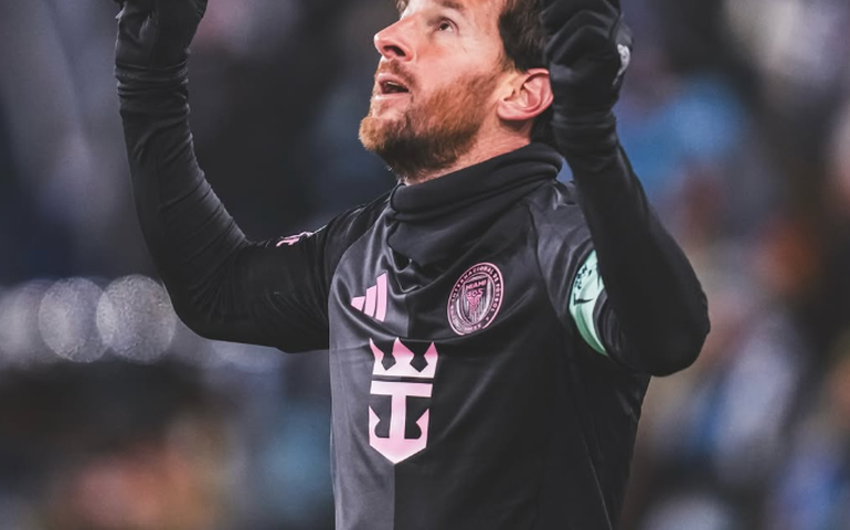 Messi marca 2 e dá assistência em vitória do Inter Miami, que se aproxima dos playoffs da MLS