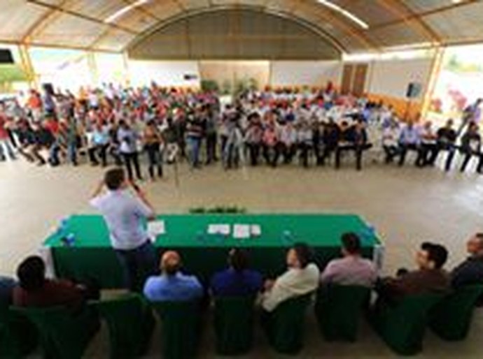 Ministro Marx Beltrão desenvolve ações pelo Sertão de Alagoas