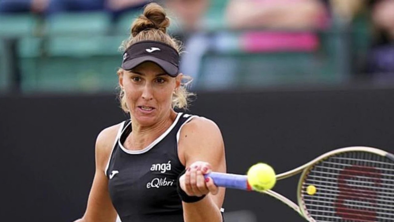 Bia Haddad sofre com o jogo potente de Ostapenko e cai na estreia em Cincinnati