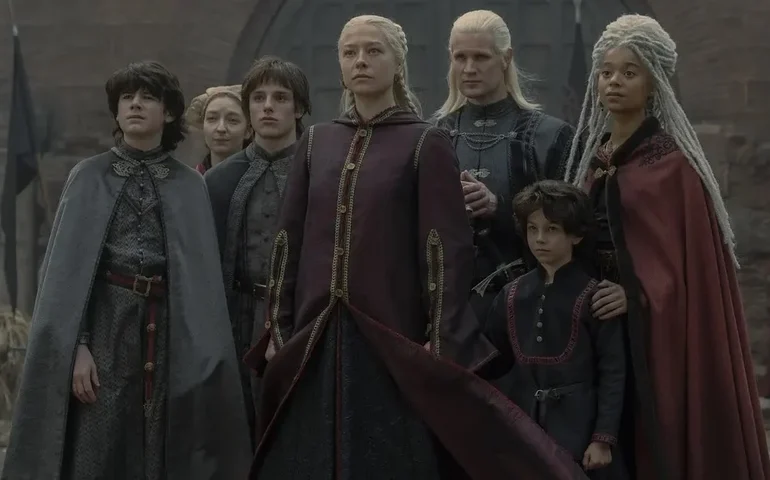 Ator de 'A casa do dragão' promete segunda temporada 'melhor, maior e com mais dragões'