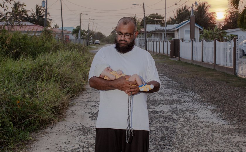 Um ano após ser libertado, ex-prisioneiro de Guantánamo, antigo mensageiro da al-Qaeda, vive nova vida em Belize 