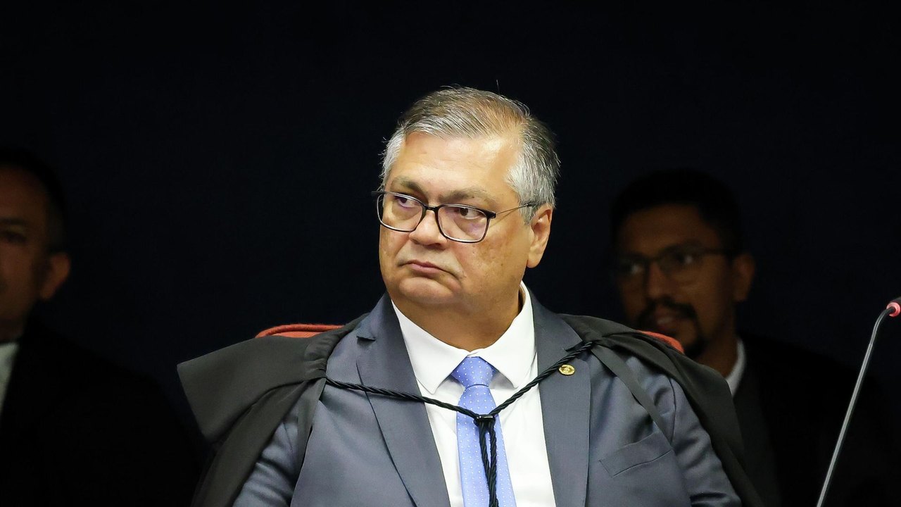 Dino menciona possível ligação entre o PCC e o filme Dark Horse