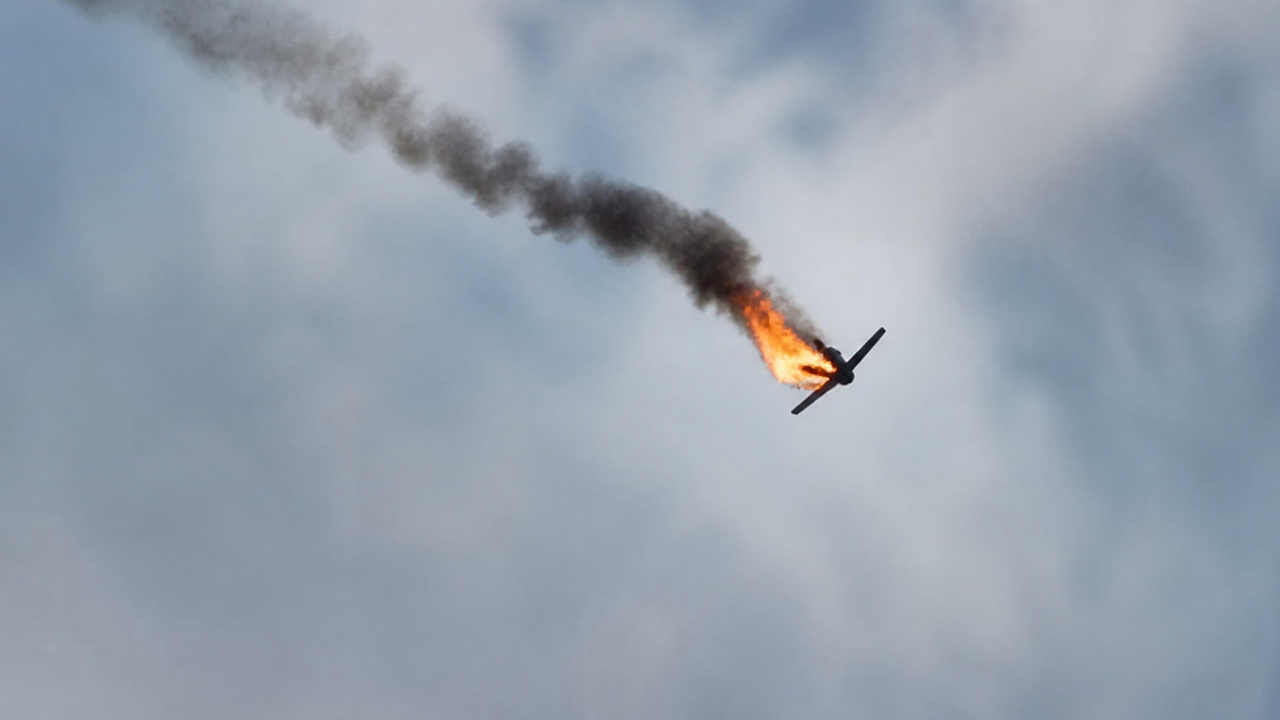 Equipes de drones russas do grupo Tsentr continuam destruição em Dobropolie