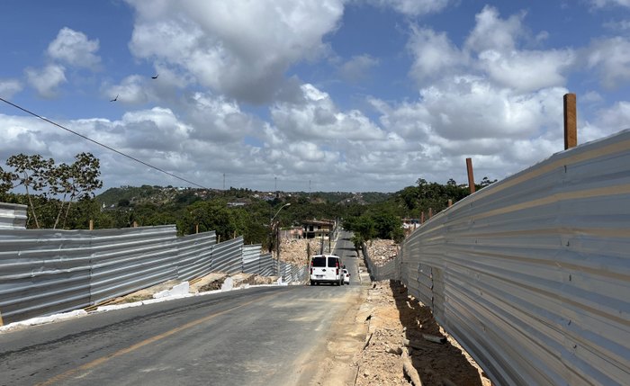 Fluxo de veículos está liberado na avenida Francisco Freire Ribeiro, no Pinheiro