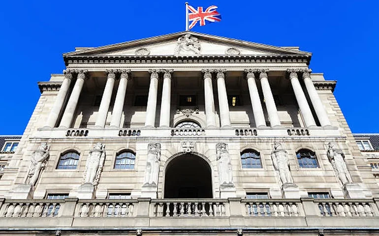 BOE: é apropriado adotar 'abordagem gradual' na retirada de restrição monetária, diz Greene
