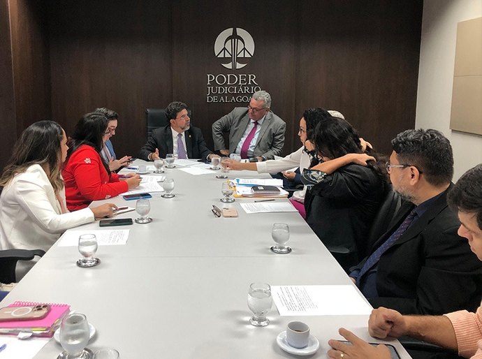 Desembargador Carlos Cavalcanti discute integração do Banco Nacional de Precedentes ao SAJ
