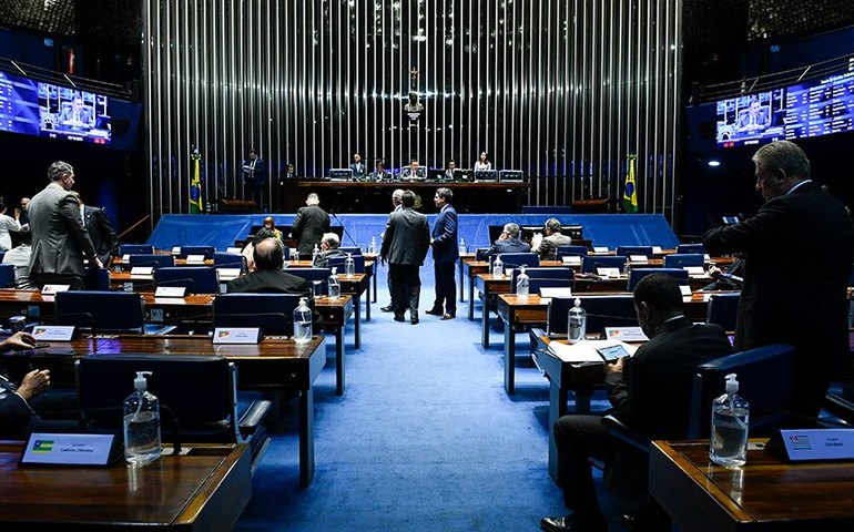 Na véspera do Dia do Médico, Plenário tem pauta dedicada à saúde