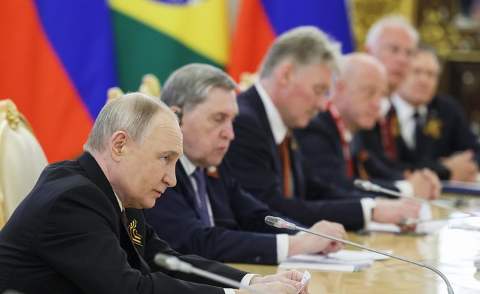 Putin teve encontros com Lula e outros 16 líderes durante celebrações do 80º aniversário da Vitória Putin teve encontros com Lula e outros 16 líderes durante celebrações do 80º aniversário da Vitória