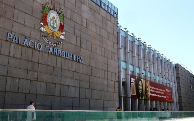 Lula sanciona porte de arma para policiais legislativos estaduais