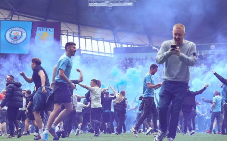 Com virada histórica, Manchester City conquista título inglês por 1 ponto