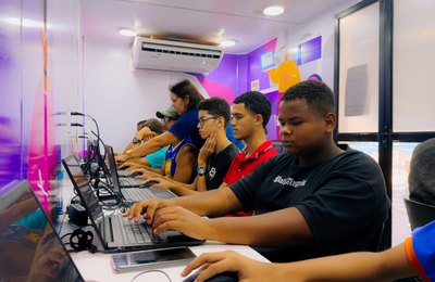 Tech Massa retoma atividades e leva cursos gratuitos ao Benedito Bentes e ao Rio Novo