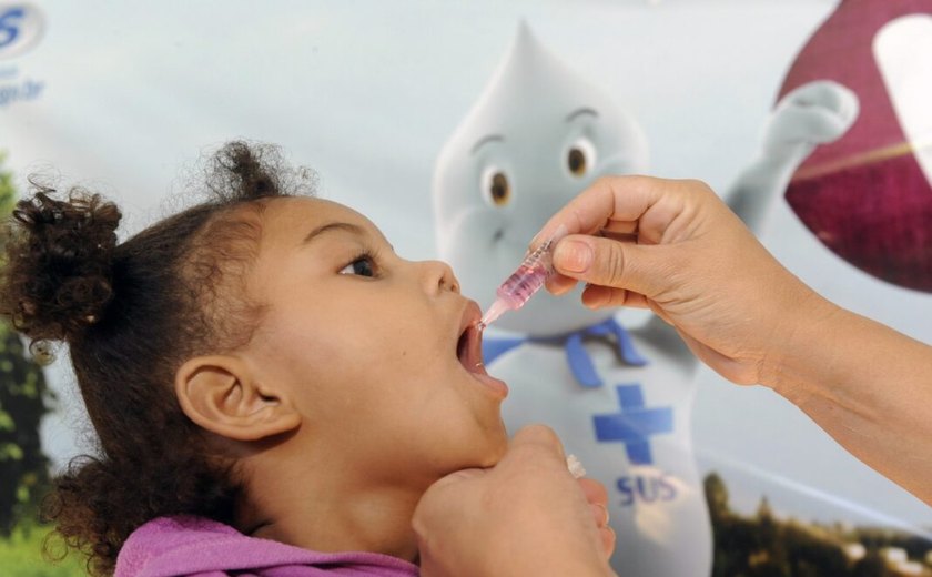 Secretaria de Saúde de Penedo realiza Dia D de vacinação contra a Poliomielite