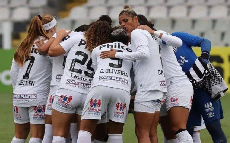 Santos demite funcionário acusado de tentar manipular resultado no time feminino