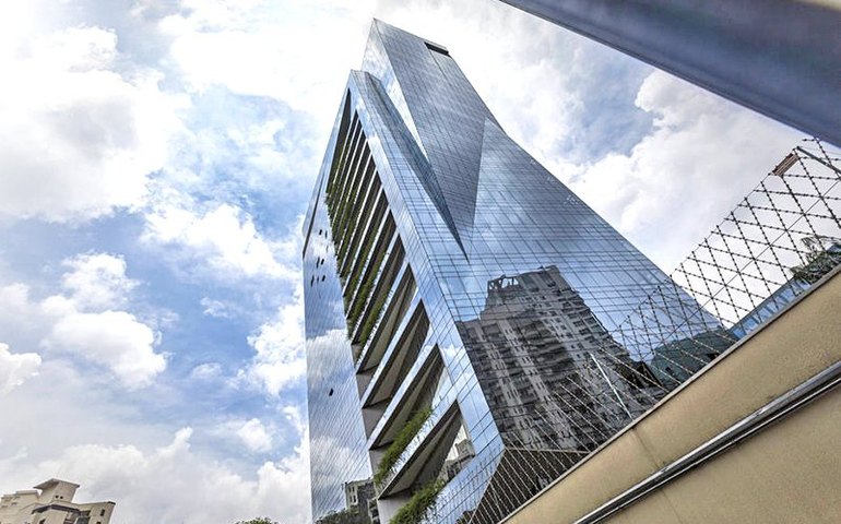 Apartamentos ‘pele de vidro’ ganham espaço e adaptam estética corporativa