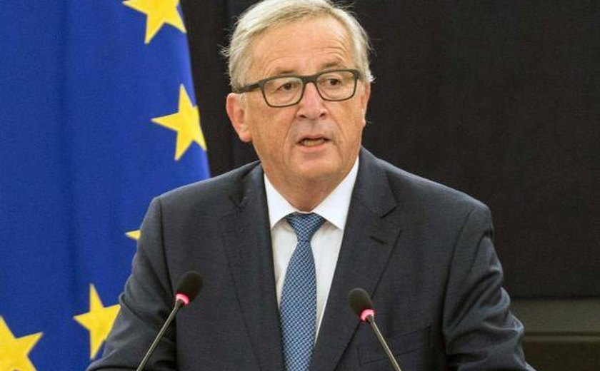 Destino da Itália não está nas mãos do mercado financeiro, diz Juncker, da UE