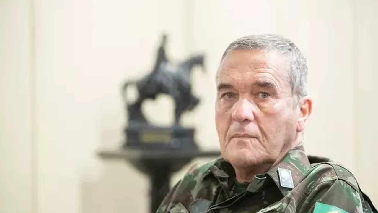 General Villas Bôas defende atos antidemocráticos