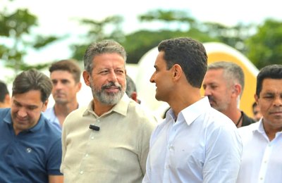 Ao conduzir a articulação que consolidou JHC candidato ao governo, Arthur Lira amplia força e avança rumo ao Senado